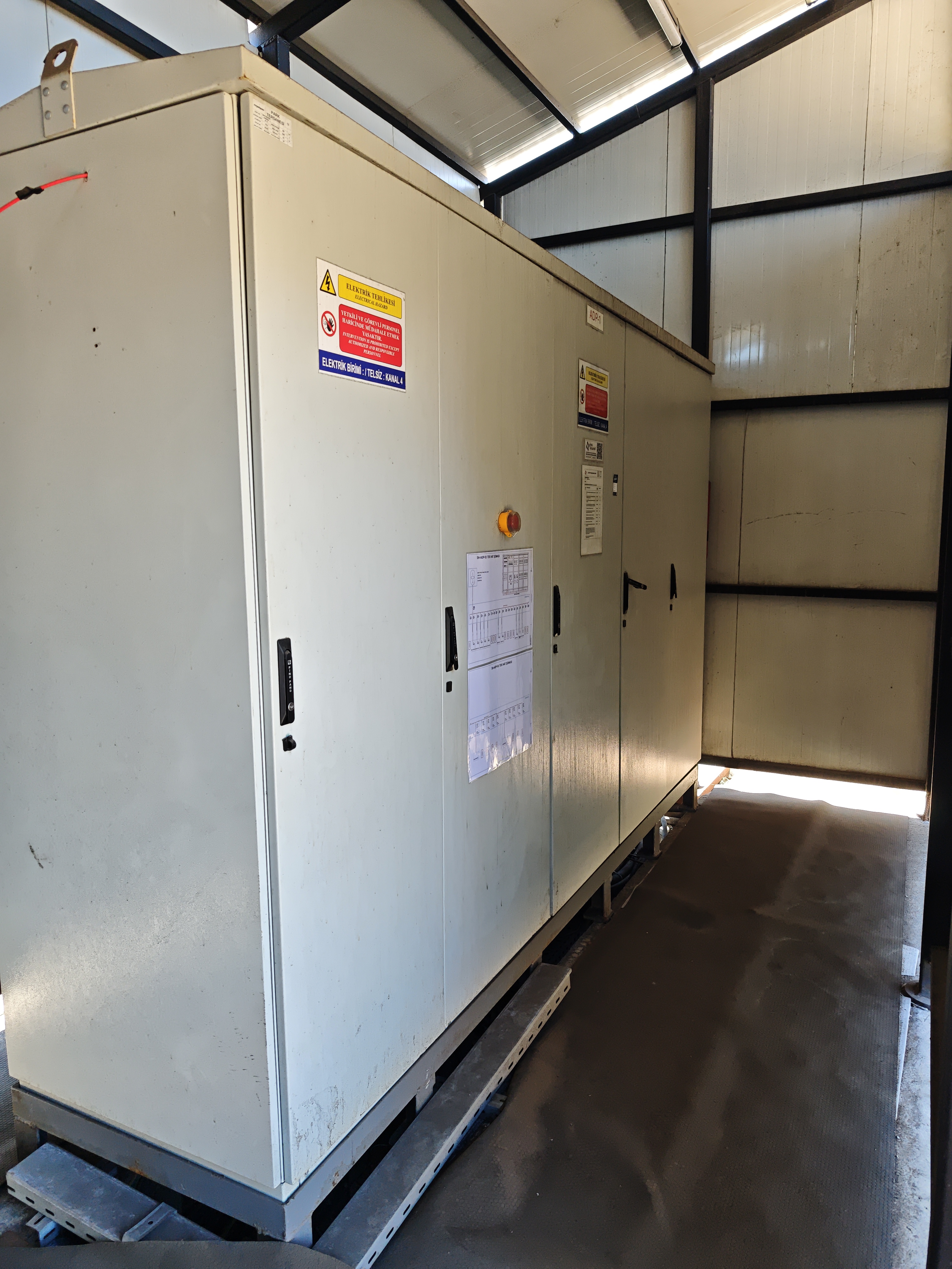 SAHA ANA DAĞITIM ELEKTRİK PANOLARI ADP-01